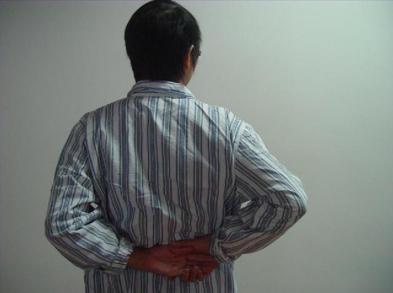 锻炼颈椎和肩周炎的体操视频,最简单的肩周炎的保健操