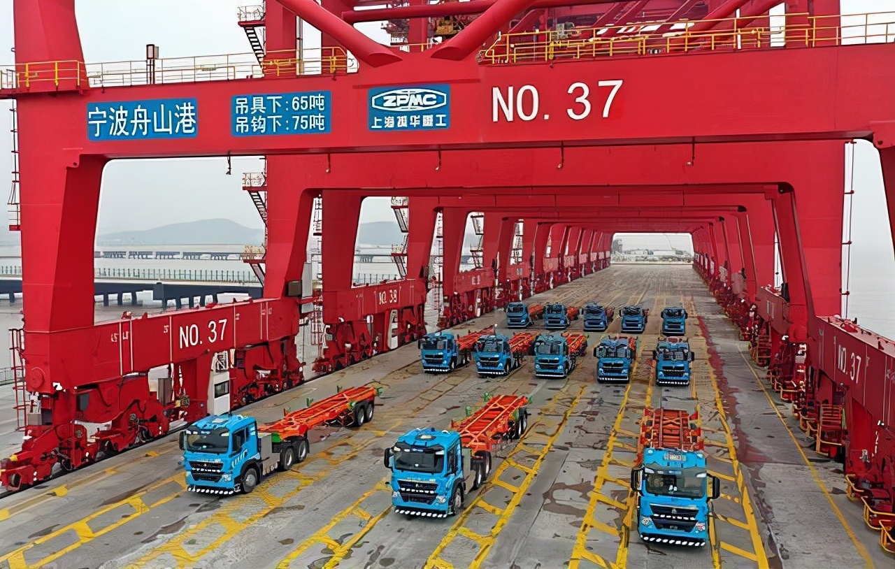 德屹资本的投资团队成员,德屹资本