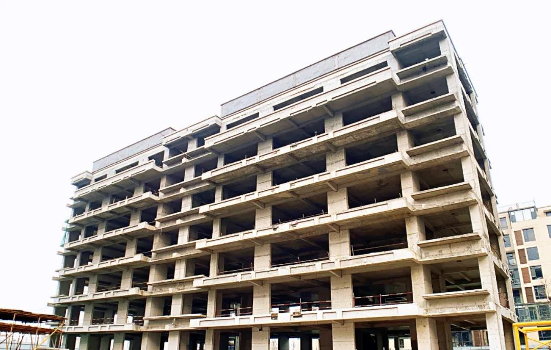 建业十八城正在繁盛生长，日渐美好为您勾勒幸福家园的模样