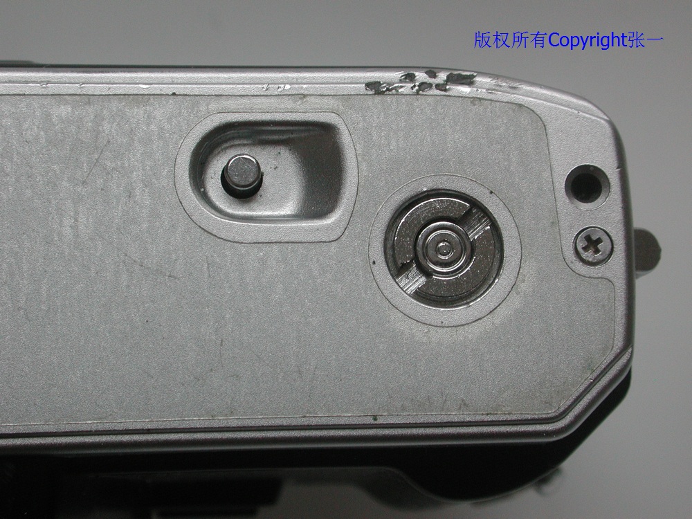 由中国海鸥DF-300贴牌而来的德国RevueDF-300单反照相机！