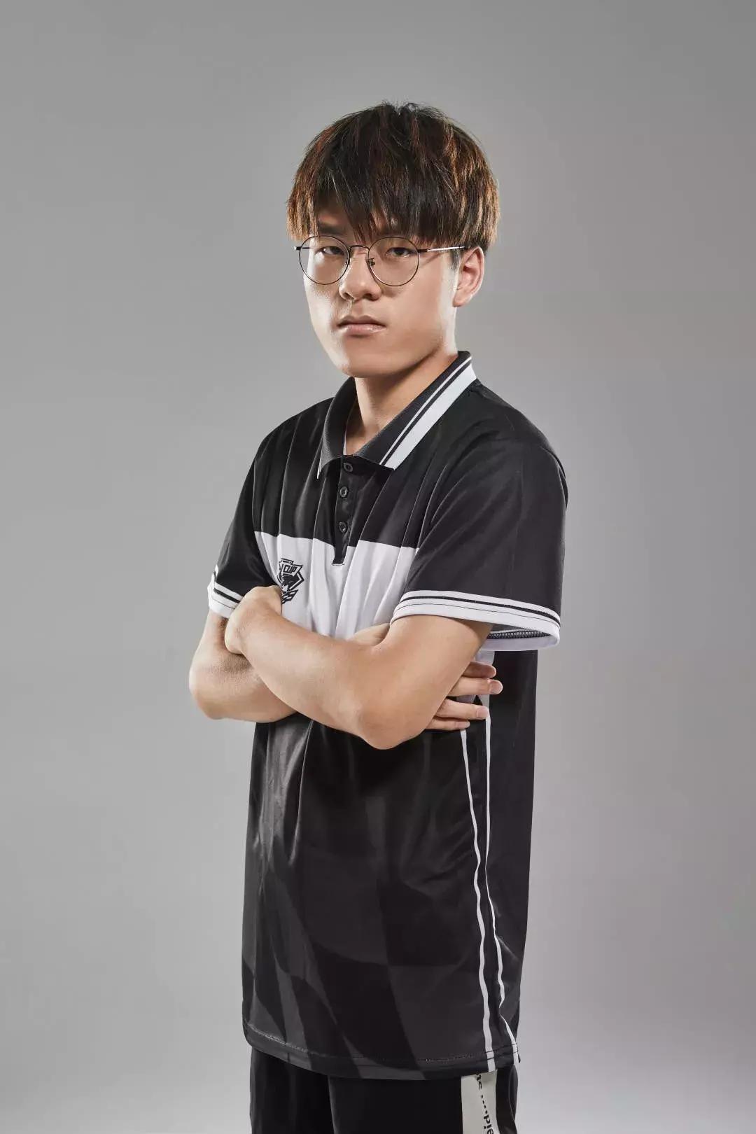 亚洲杯比赛现场直播下半场,亚洲杯今晚比赛直播