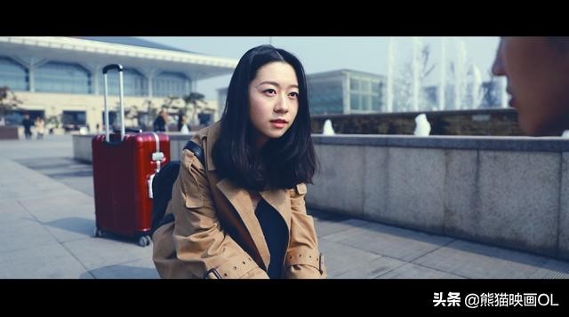 佳能rf70200f2.8和f4区别多大,佳能2470f2.8一代二代区别