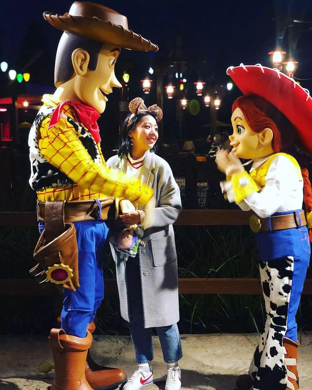 假期撒手没的戏精同事们,竟然在我挤春运的时候吹海风??(下)