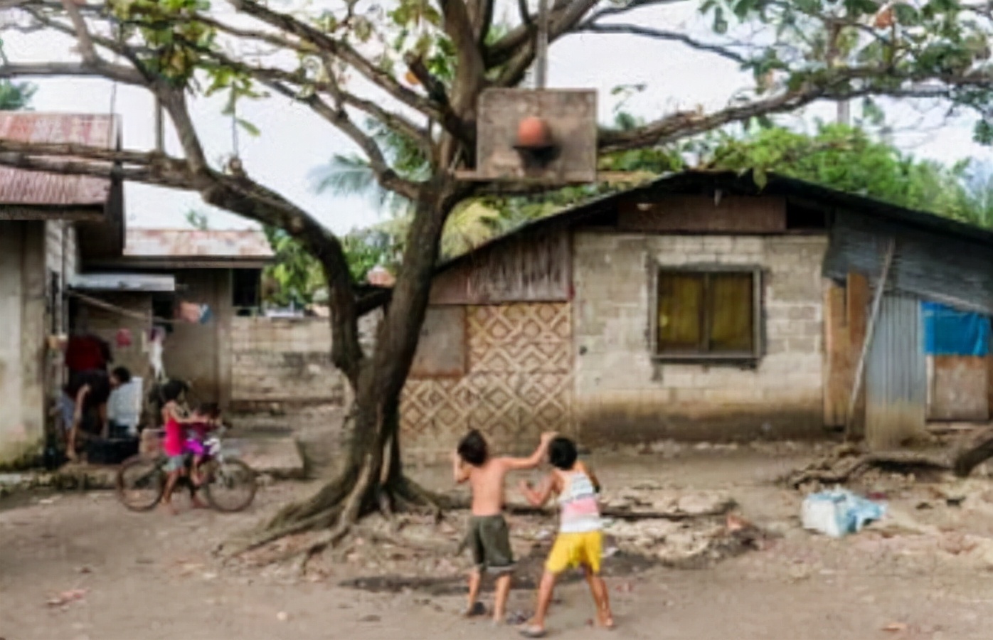 篮球场半场水泥地面要多少钱,建个室外水泥半场篮球场多少钱
