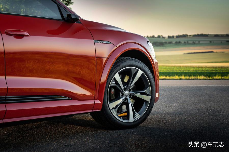2020年奥迪E-tronSSportback：又多了一辆龟背造型