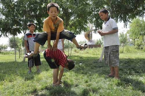 孩子贪玩好耍不爱学习,孩子贪玩但是学习还行