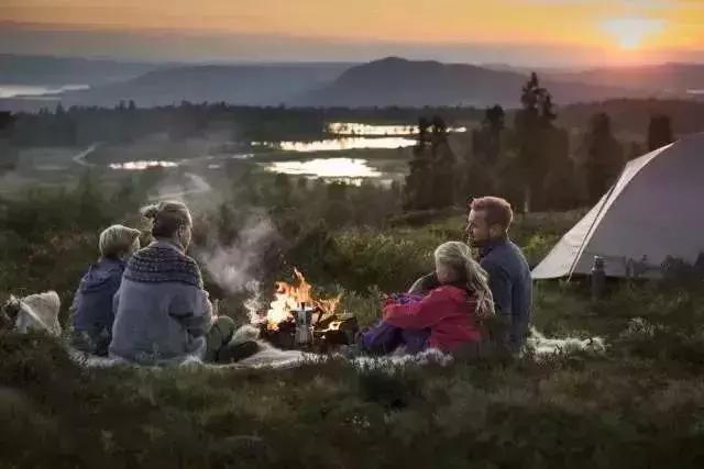 它连续N年被评为全球最宜居国度No.1，此生攒钱也要去！