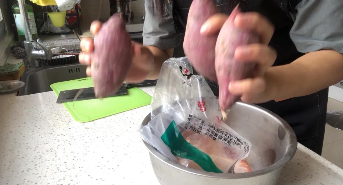 吸引汪星人最有效的方法,如何让你家狗狗不咬你