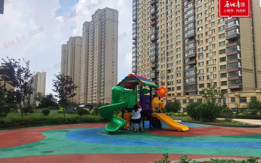 配套成熟的二手房与有规划的新房,有配套的房子