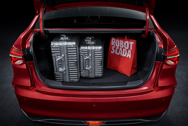 科鲁泽与卡罗拉的路线之争:追啊追啊,是谁的骄傲放纵