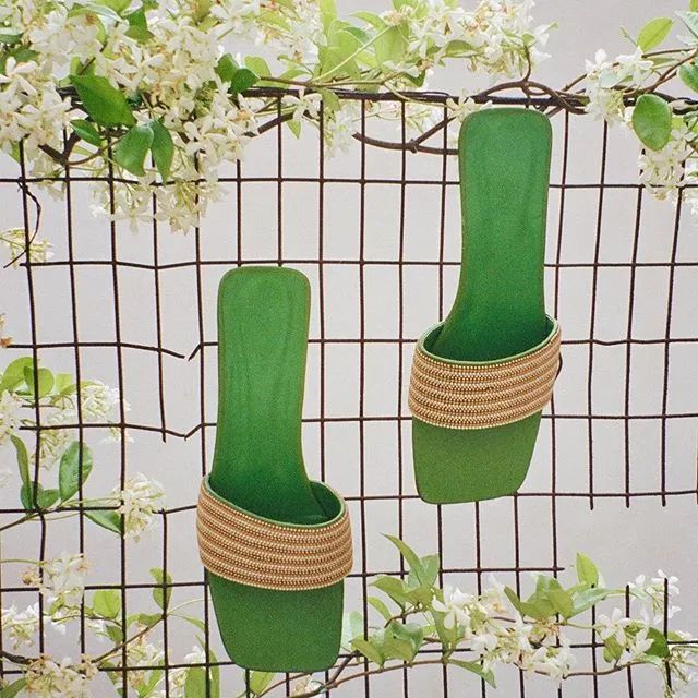 今年最流行的方跟凉鞋,又好看又好穿的凉鞋