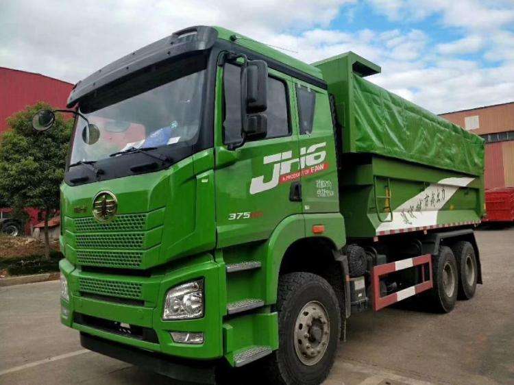 为什么银灰色的车开起来更安全,最安全的银灰色车