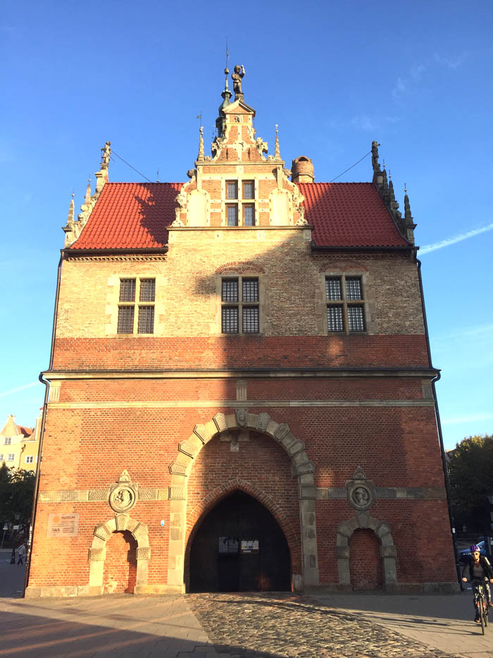 波兰格单斯克琥珀展,波兰琥珀