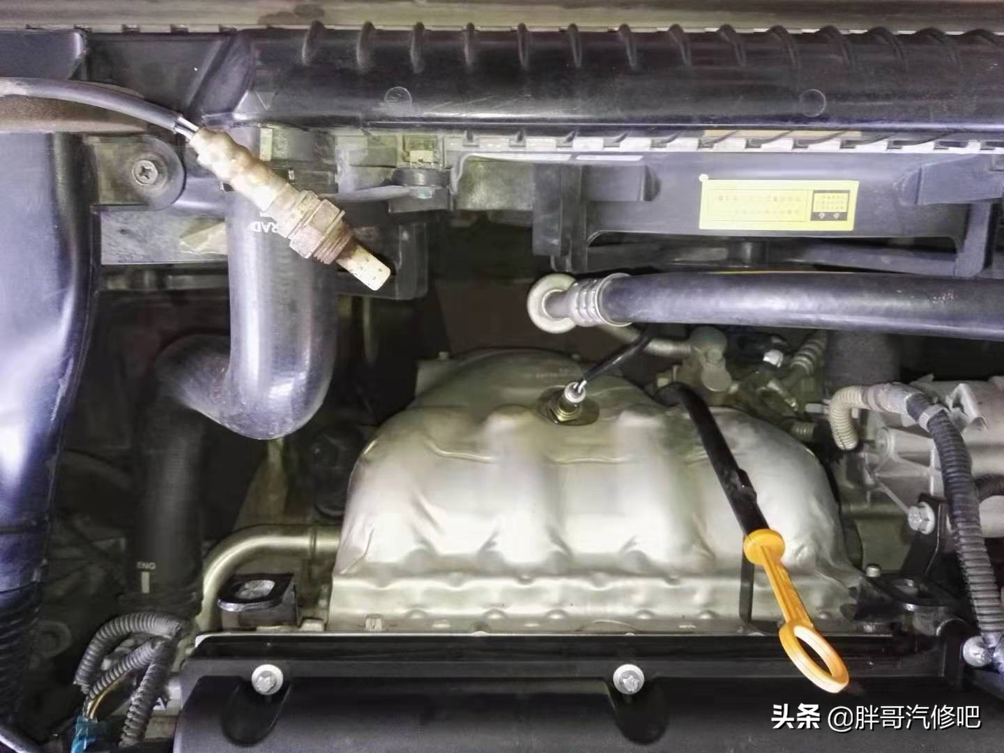 燃油过稀故障码,面包车混合气过稀发动机亮黄灯