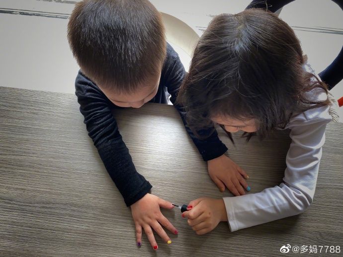 黄磊何炅谈小孩,何炅黄磊谈论分别