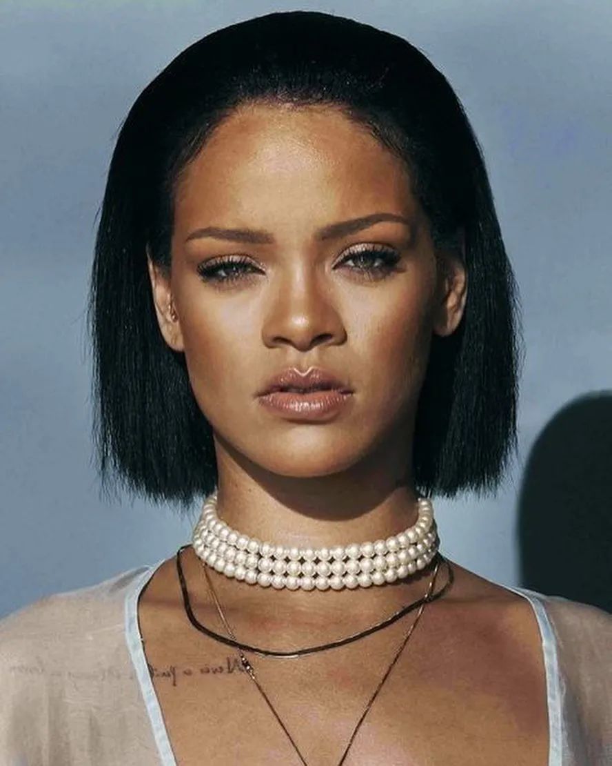 蕾哈娜同款文胸,维密大秀歌曲现场蕾哈娜