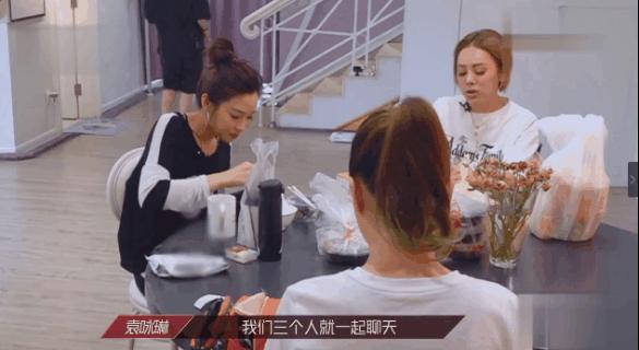 拉踩队友为难评委，看完伊能静所作所为，似乎知道庾澄庆为何离婚