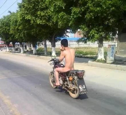 在路边捡到一个螺丝,捡到一个螺丝