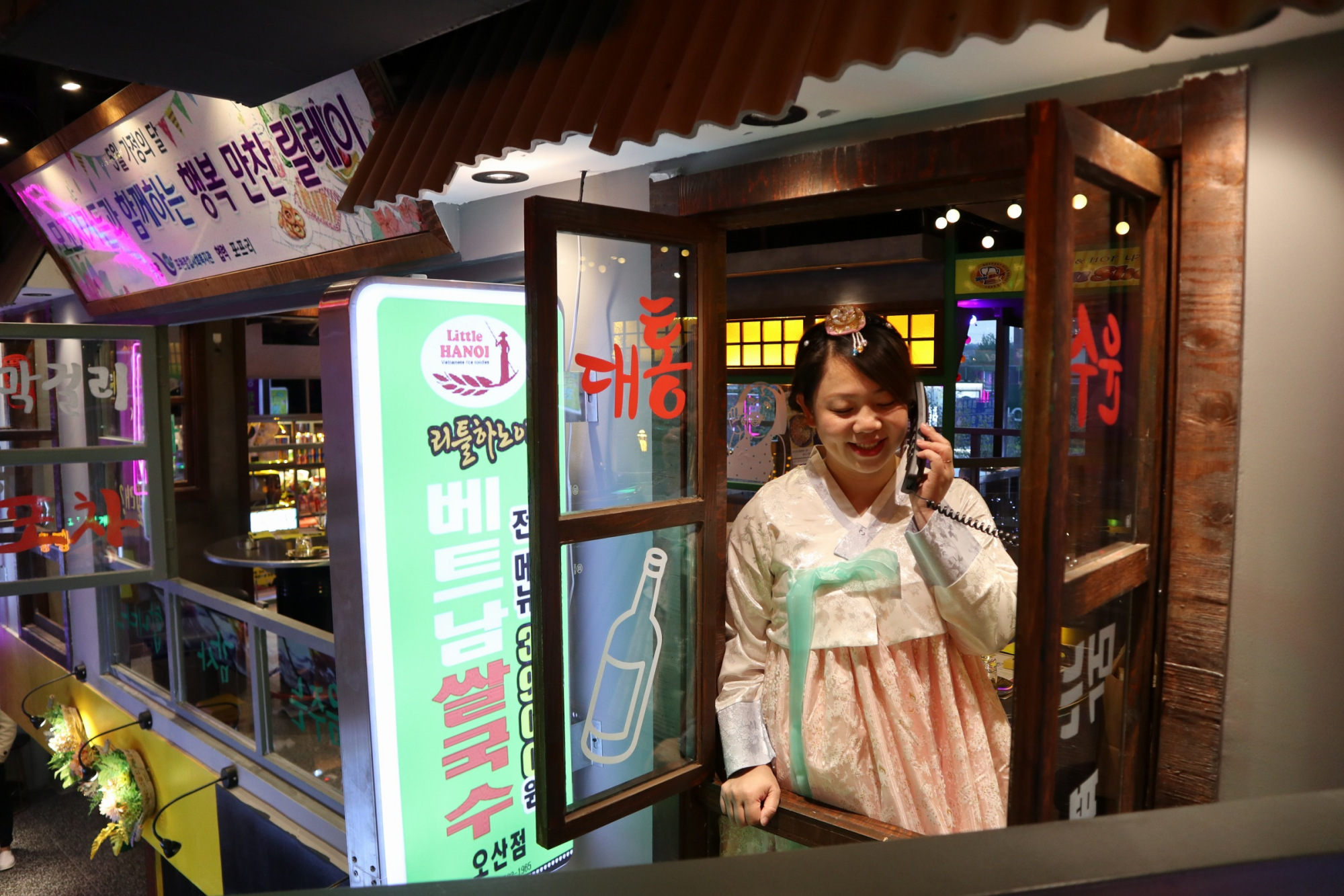 青岛韩餐拍照网红店,青岛潮牌工厂店