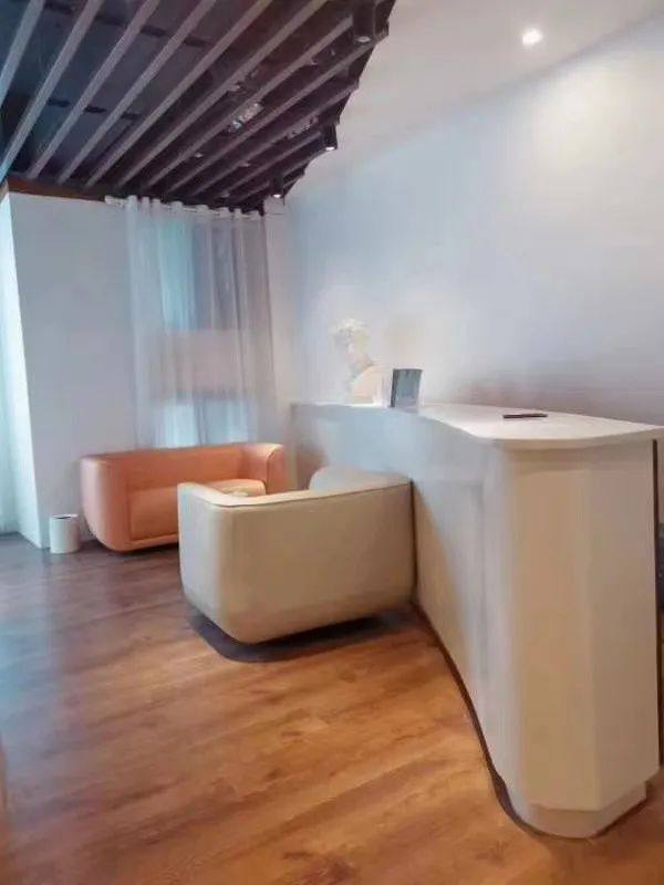 玖拾喜纤体生活美容工作室，满足年轻人按摩的刚需