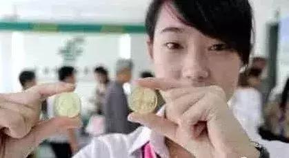 纪念币有指纹怎么处理,清洗纪念币指纹