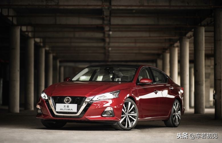 2024款全新天籁谍照,全新天籁对比全新亚洲龙