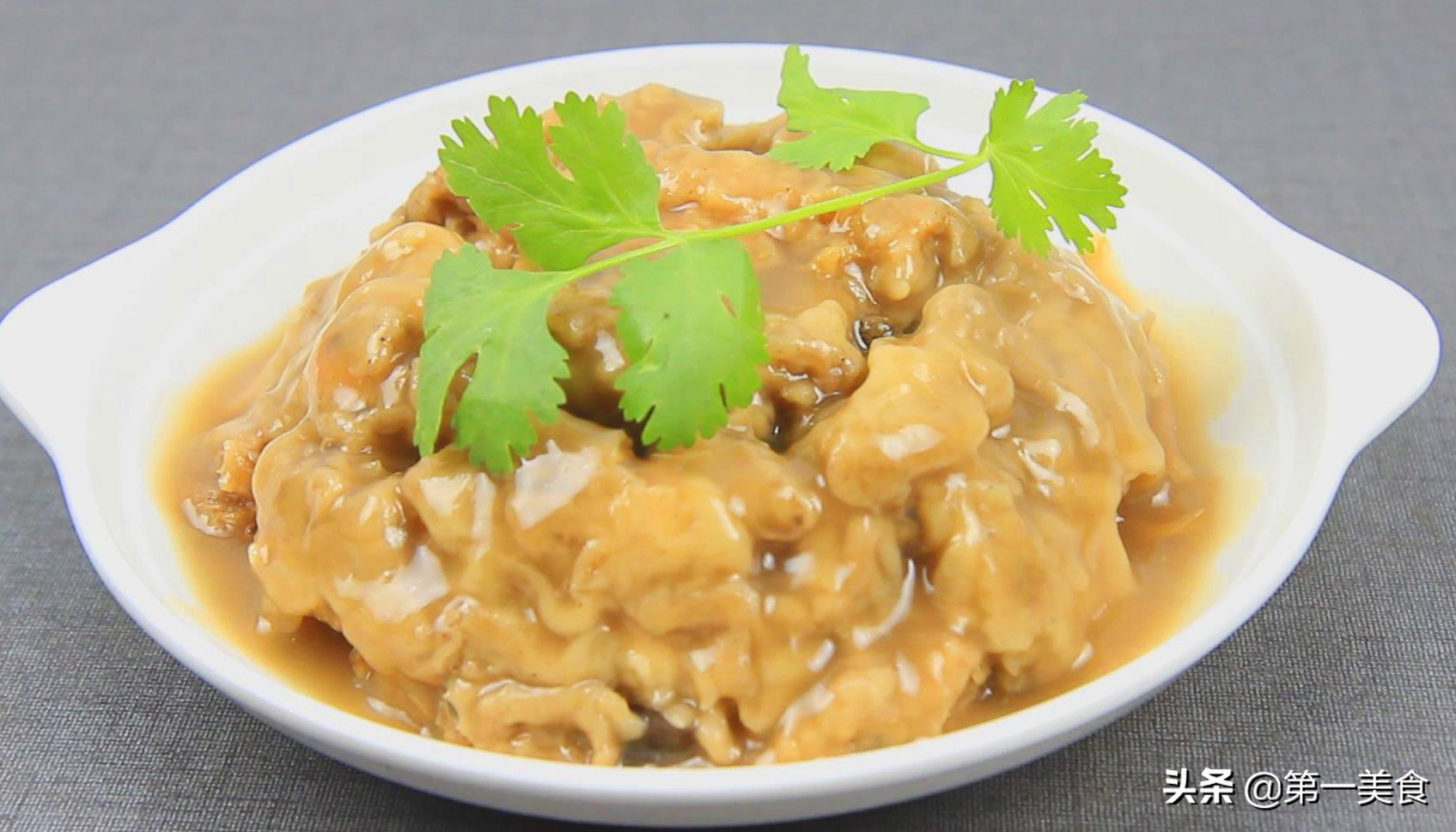 最经典的黄焖鸡做法,大厨教你黄焖鸡做法