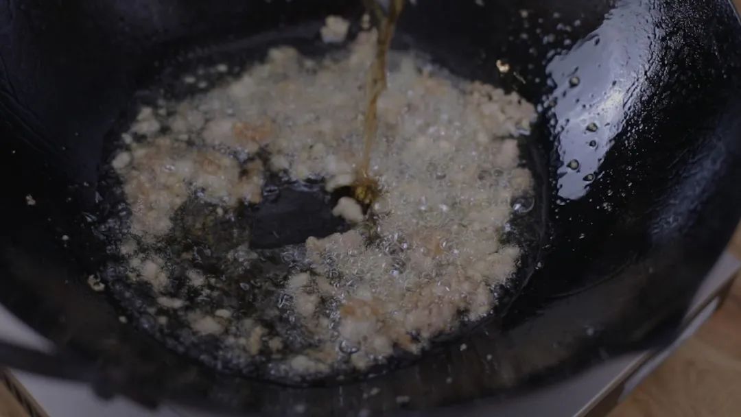 膨胀了，自己在家做的拉面，比大排长队的网红面馆还好吃