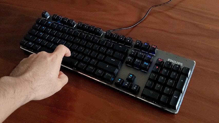 99元捡漏,有什么100多的rgb青轴机械键盘