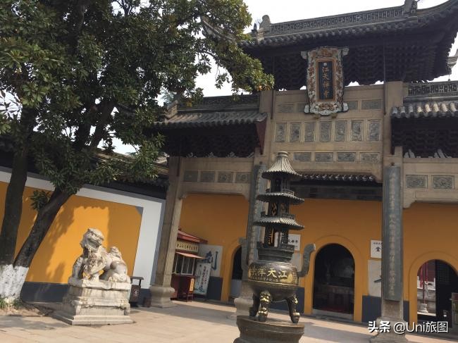 海外华人2019故乡行:去看看水漫金山的镇江金山江天禅寺,这个才是真正的金山寺,它今年真的没有被淹