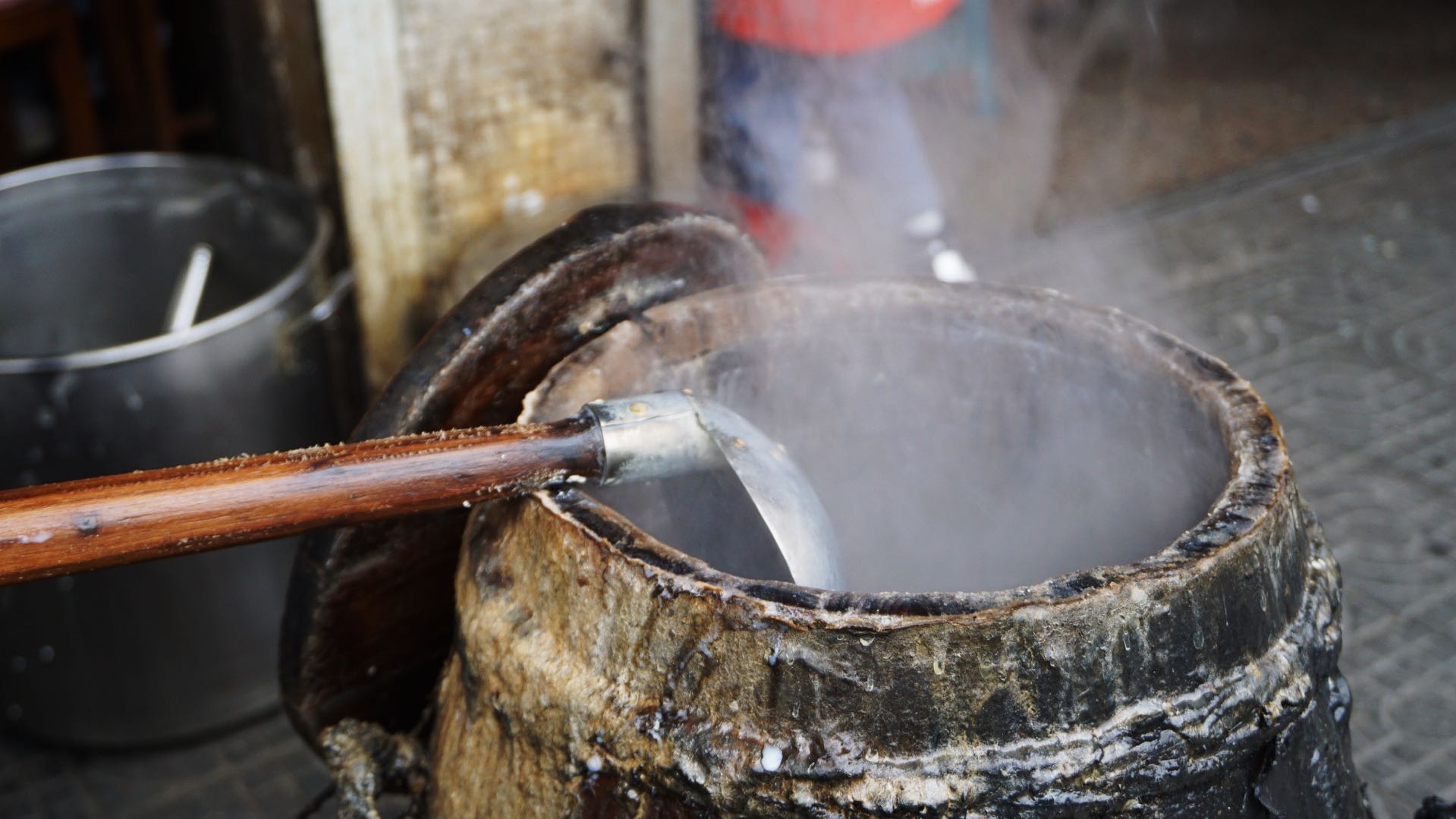 一家不到10平米的店,一家不足10平方小店