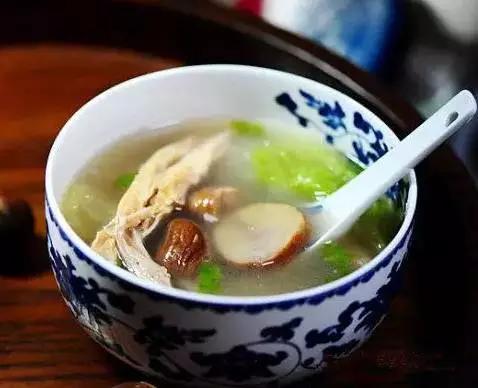 产后妈妈喝这些汤催乳不长肉,产后催乳汤推荐