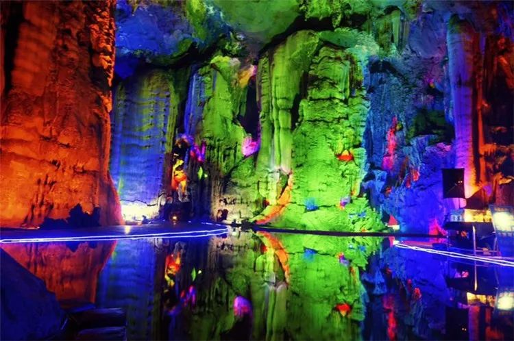 英德宝晶宫详细旅游攻略,宝晶宫旅游攻略大全