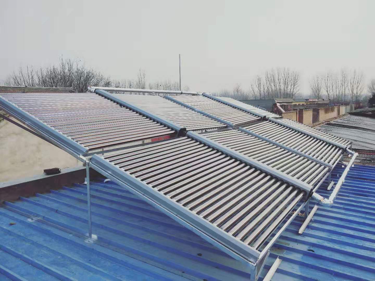 为什么太阳能晒不热,为什么太阳能不会热