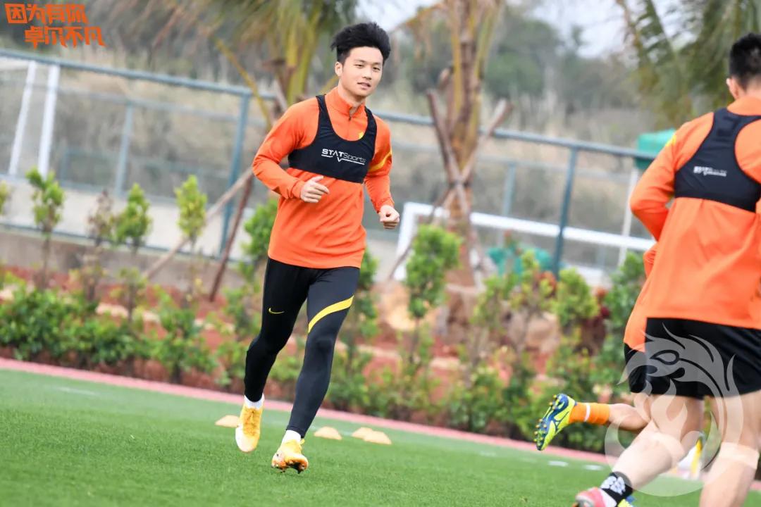 新兵训练开训动员,小队员赛前激励队友