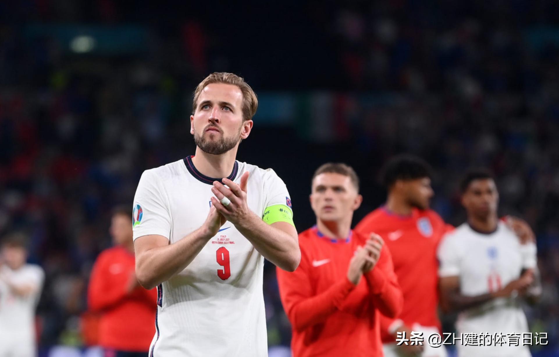 意大利4:3英格兰赛后,意大利爆冷出局曼奇尼