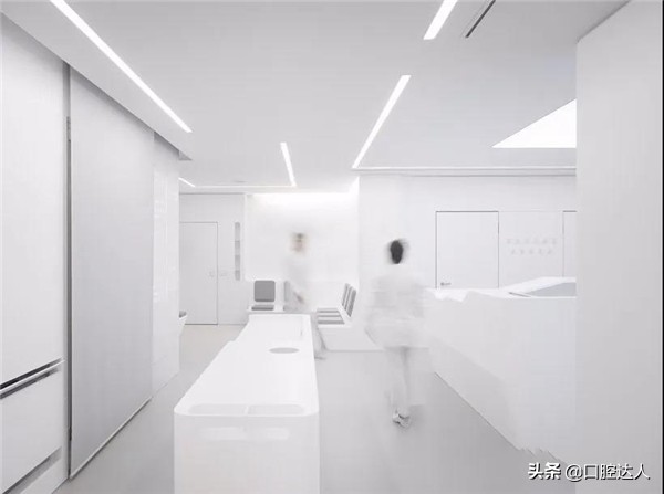 极简白色主题装修风格,现代风诊所装修风格