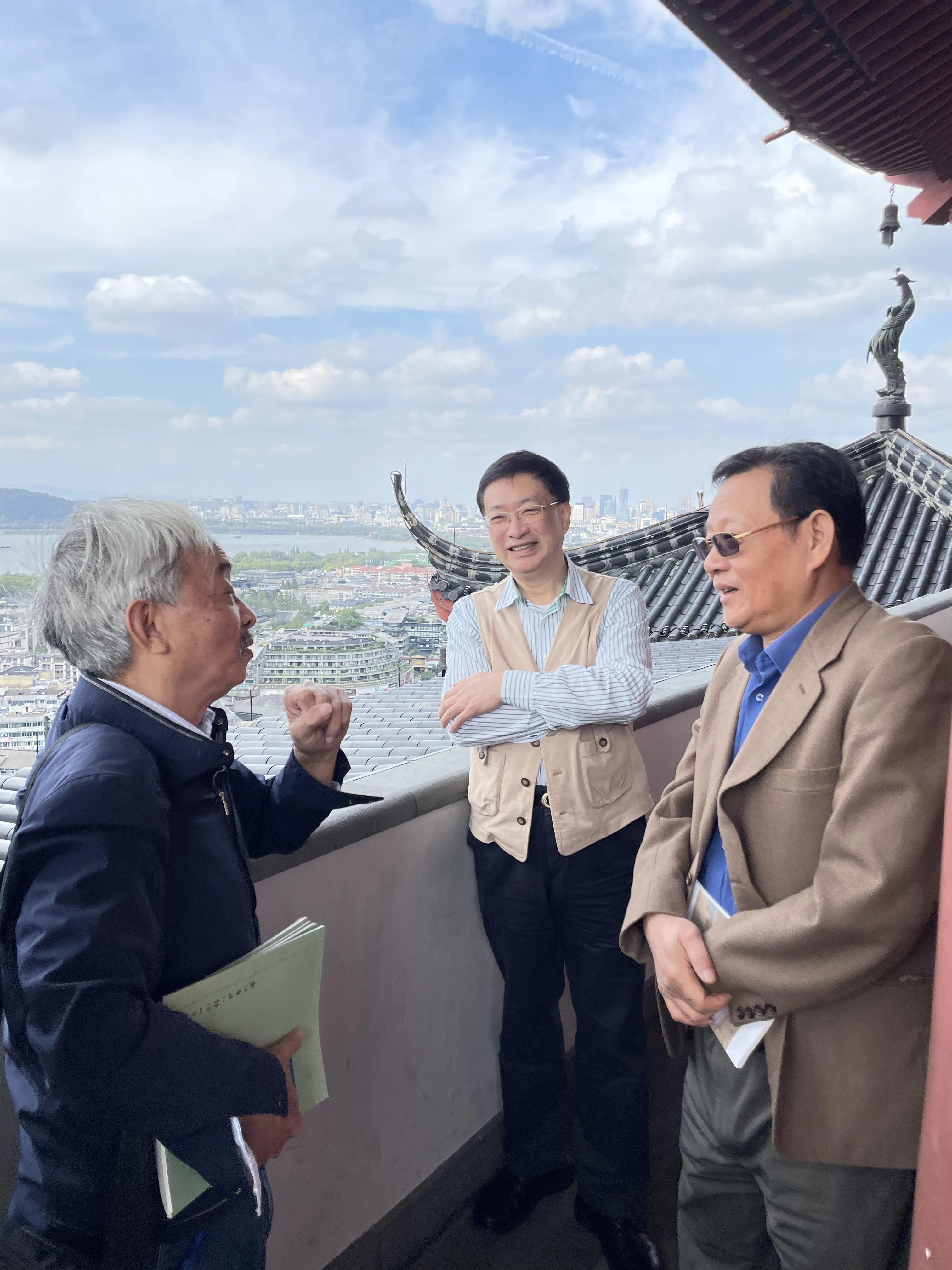 “蟹痴”说蟹王大同