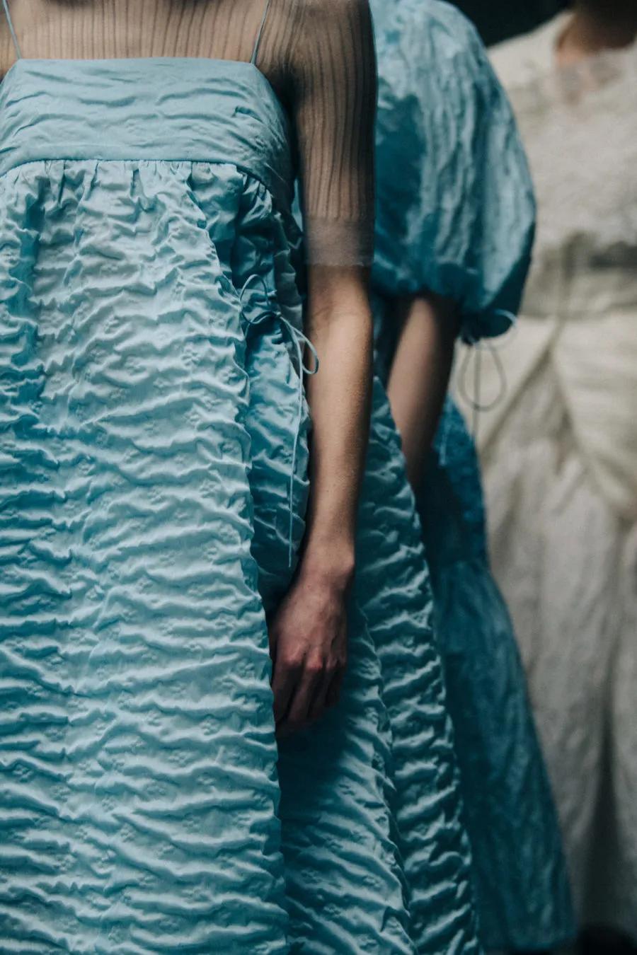 美出高级感这是什么神仙裙子,高个子也能穿的神仙裙子