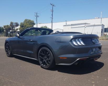 福特野马mustangecoboost2020款,福特野马21款2.3tecoboost落地多少