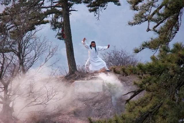 崆峒道家隐踪门养生功法