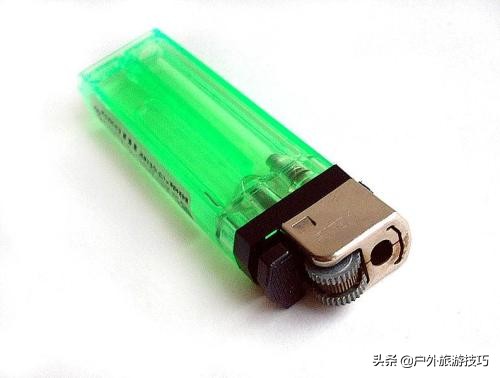 在户外怎么不用打火机和火柴生火,户外打火石生火需要准备的燃料