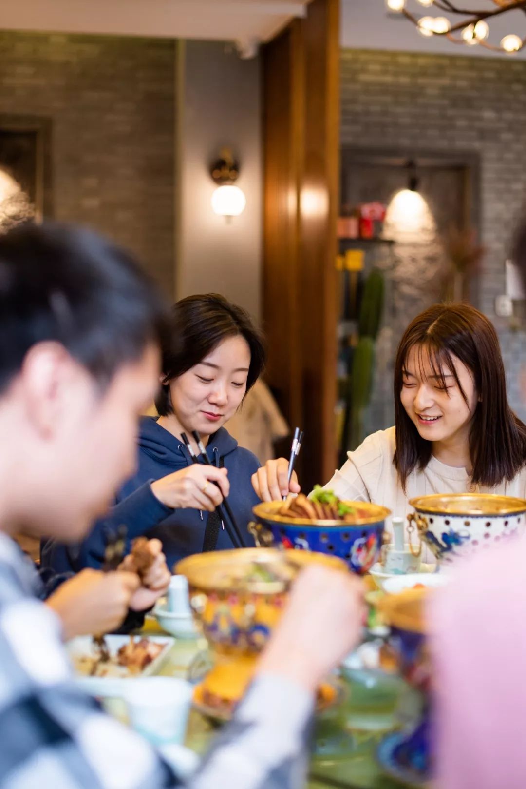 秋景徒步、汗蒸唱K,吃满族特色二八席,最适合团建的怀柔秘境