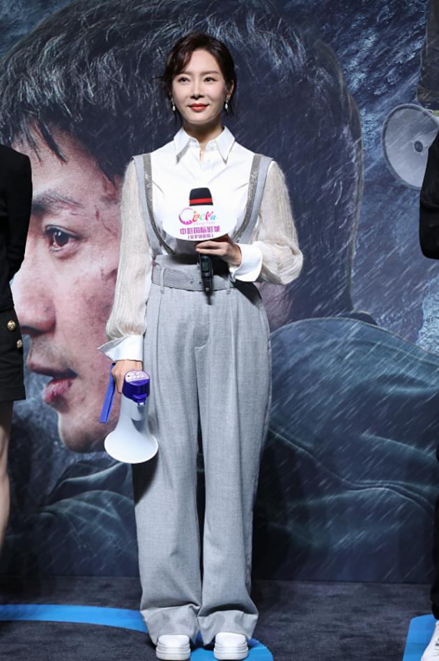 陈数保养,40岁陈数穿什么裤子