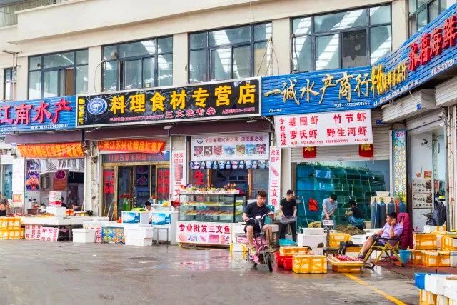 郑州人买衣服去哪儿,郑州人买电器去哪里