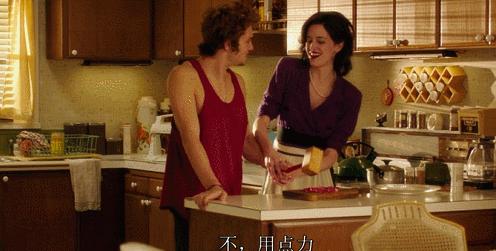 本以为是老妈想撬女儿的男友，没想到…太毁三观了