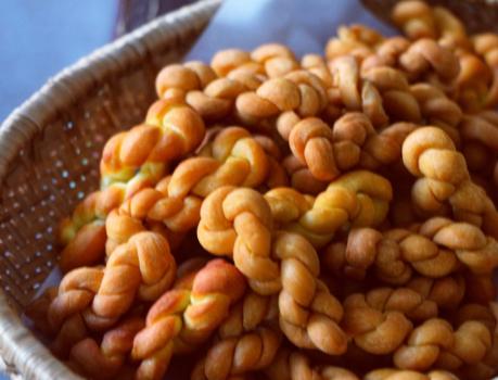 炸麻花好吃的方法,炸麻花怎么做才蓬松酥脆