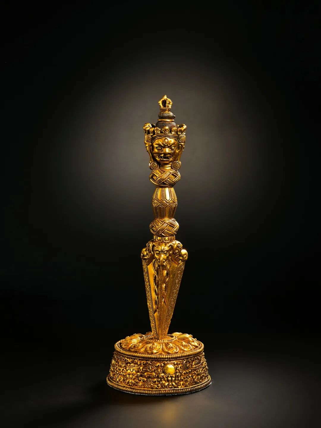 古天一2003年秋拍玉器成交记录,2023年竞价过亿拍品成交现场