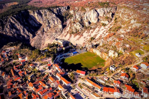 莲花球场现状,钻石球场莲花球场区别