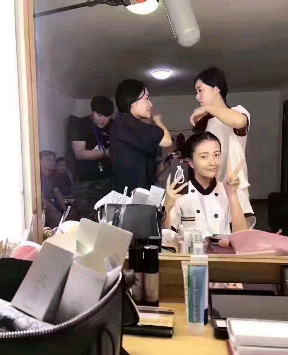 范冰冰晒护肤品图片,范冰冰面霜澳洲